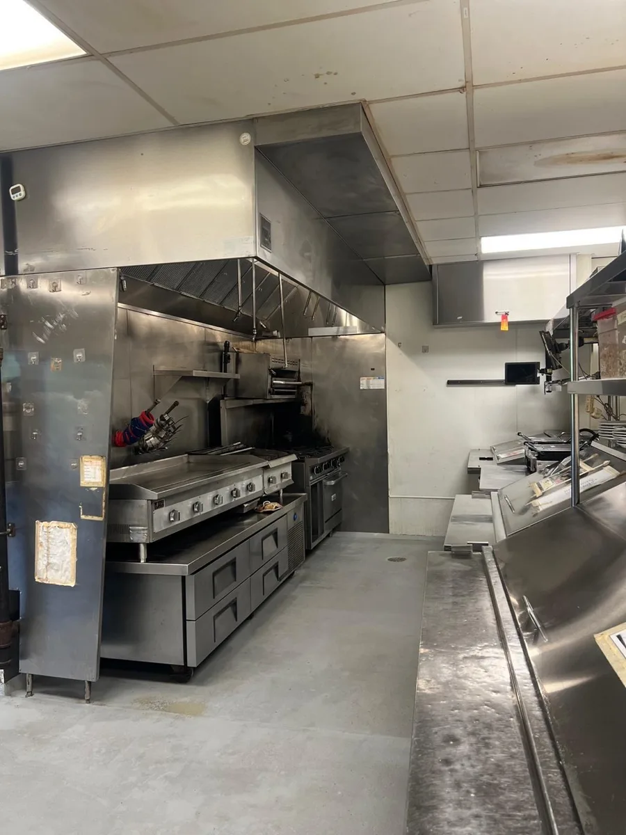 Cooking line and floor after cleaning