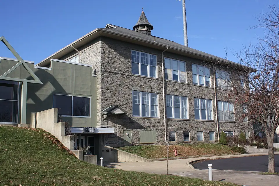The Huntingdon Valley Library